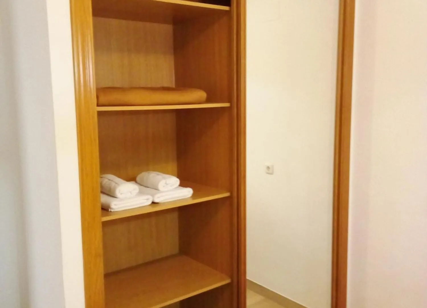 Apartamento De 1 Dormitorio En Calle Vela Benalmádena Daire
