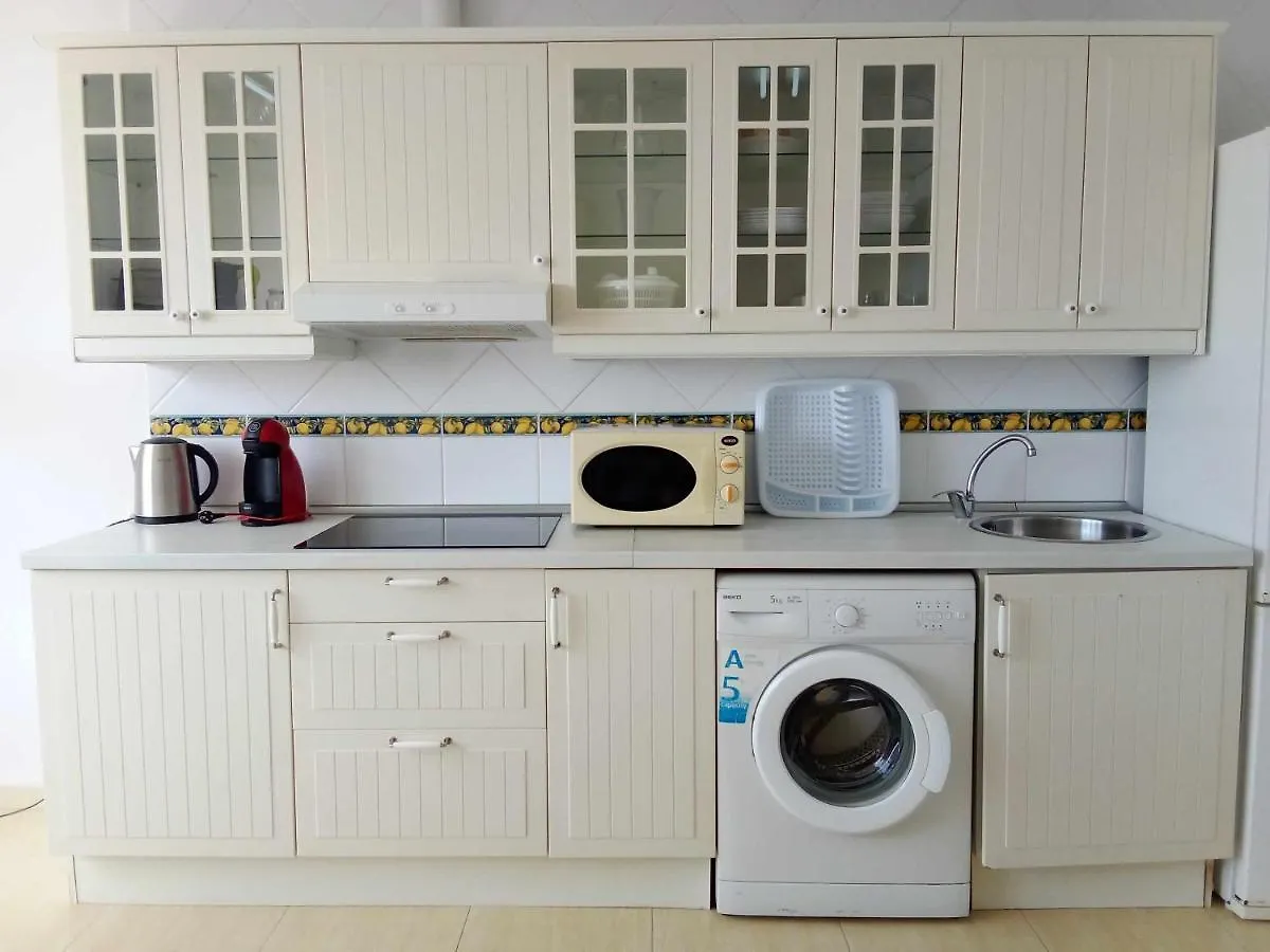 Apartamento De 1 Dormitorio En Calle Vela Benalmádena Appartement