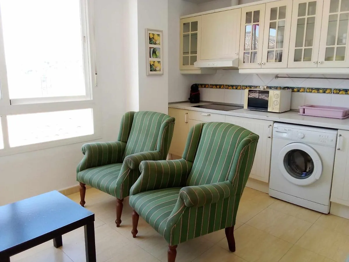 Apartamento De 1 Dormitorio En Calle Vela Benalmádena Appartement