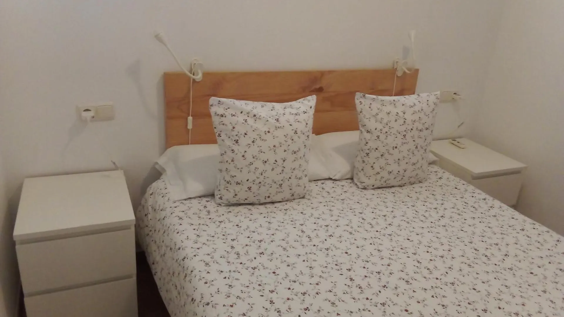 Apartamento De 1 Dormitorio En Calle Vela Benalmadena Apartment